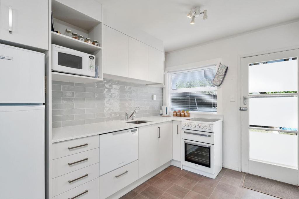 Central Stay - Taupo Flat Экстерьер фото