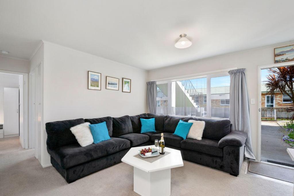 Central Stay - Taupo Flat Экстерьер фото